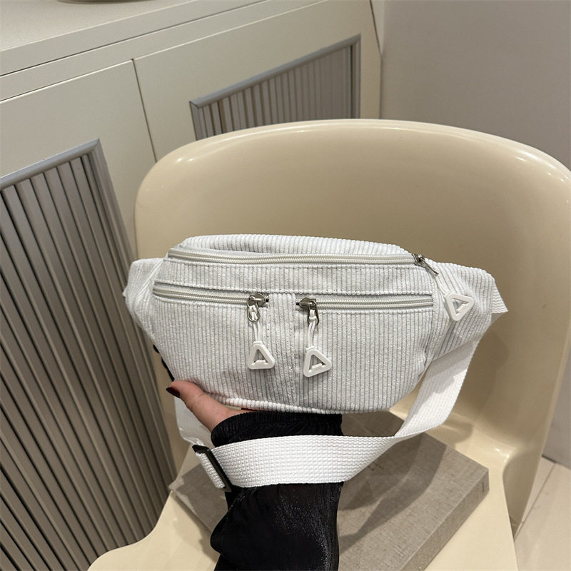 Bolso de velcro de cordillera para mujeres 2024 otoño nuevo bolso de pecho simple de gran capacidad de hombro casual bolso de cintura