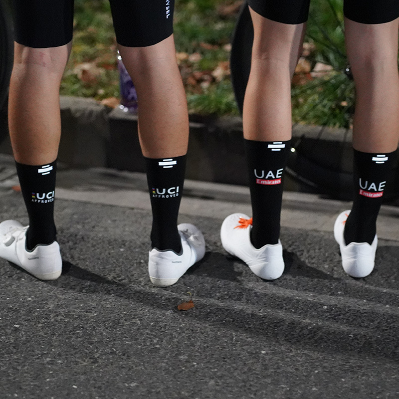 Reflective Cycling Socks For Men And Women Breathable Night Riding Socks Mid Tube Spring And Summer Thin Sports Socks Tour De France Style_voghion.com