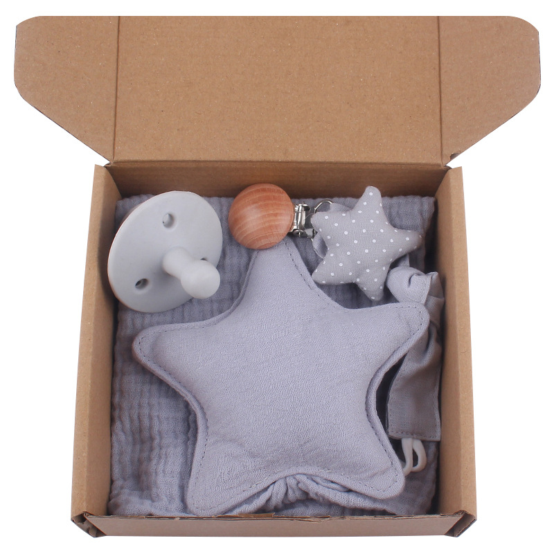 Suministros para bebés estrella de dibujos animados toalla calmante creativo bebé chupete de silicona cadena mordedor juguete conjunto de tres piezas