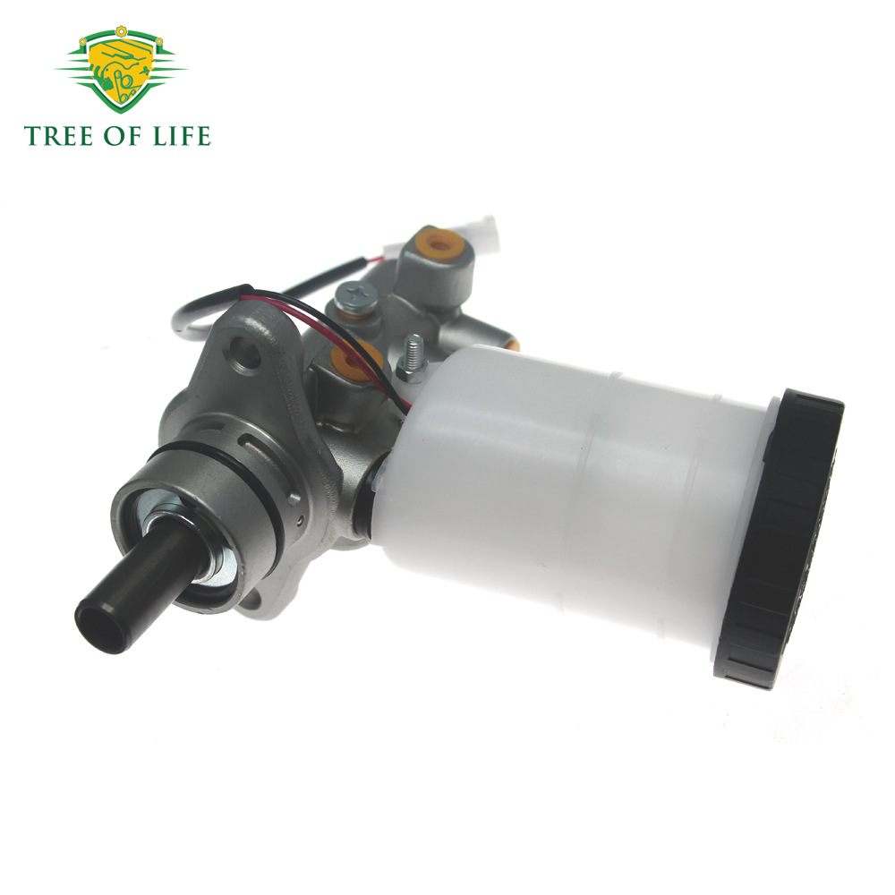 51100-65D00 is suitable for Suzuki's new brake master cylinder with fluid reservoir and sensor