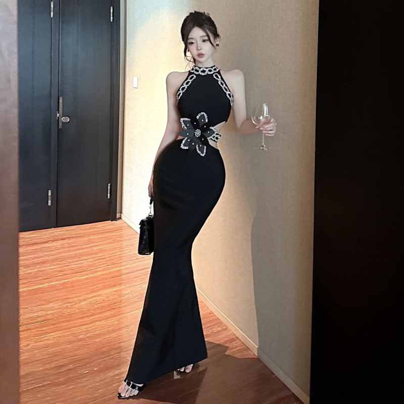유럽과 미국의 국경 간 붕대 새로운 여성 착륙 칼라 라이트 럭셔리 네일 드릴 할로우 꽃 우아한 우아한 붕대 원피스