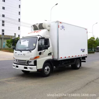 厂家直供4.2米冷藏保温车 肉挂瓜果蔬菜冷饮冻品海产品厂家金融