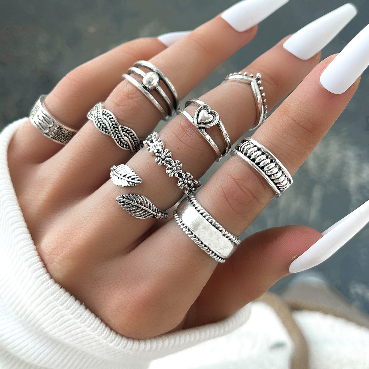 Fashion Retro Leaf Flower Love Geometric Ring Combination Nine-piece Set display picture 1