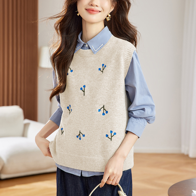 メーカー直販ニットベスト秋服女性の新デザイン感vネックボタンがゆったりしています。|undefined