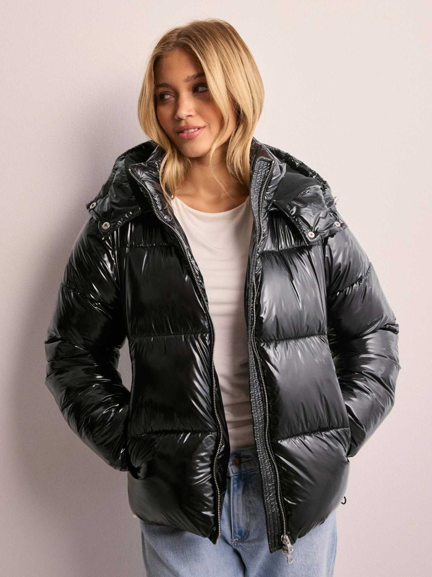 winter solid color colored elite down jacket for leisure with hood