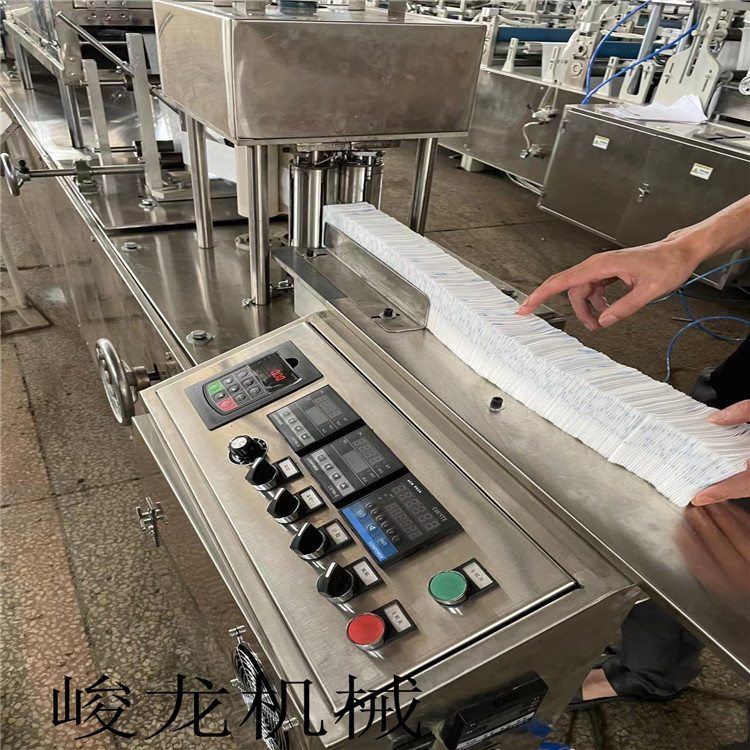 1医院手术一次性纱布块全自动机器 高岭土X光线止血棉折叠机