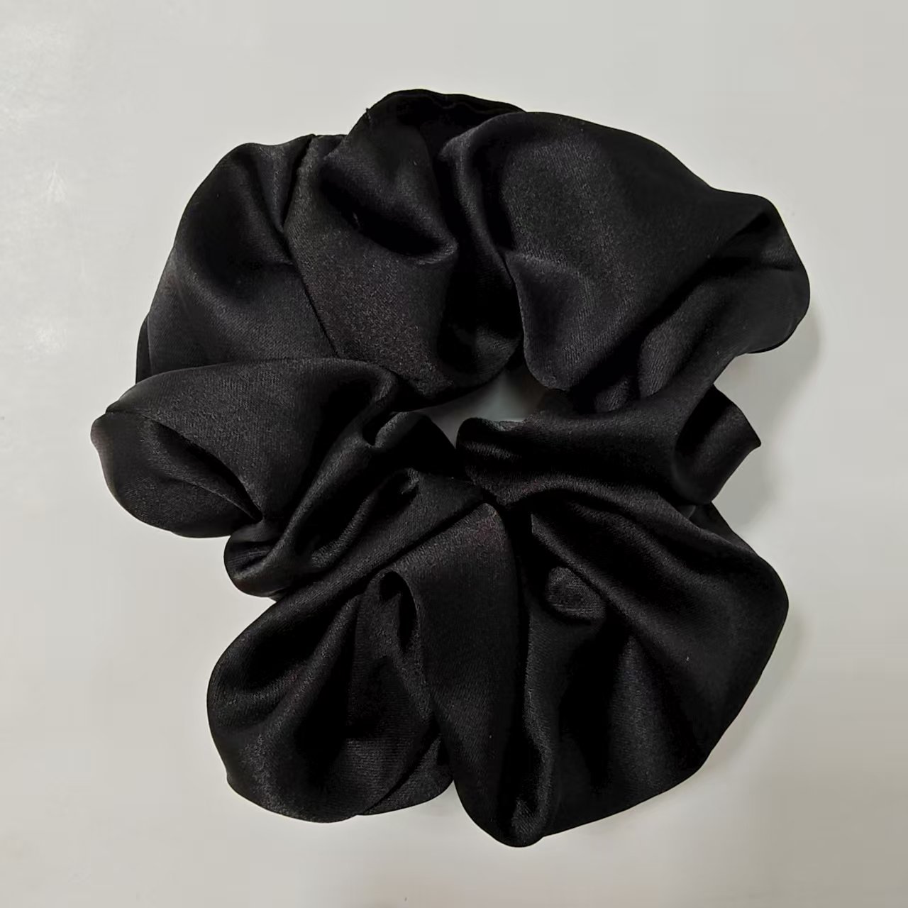 검정 새틴 머리끈