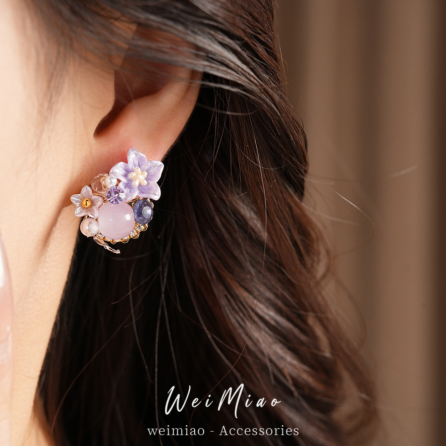 Agujas de plata, pernos de aretes de flores de resina de piedra de silicio, aretes de moda frescos y dulces, aretes de lujo ligero y de alta calidad.