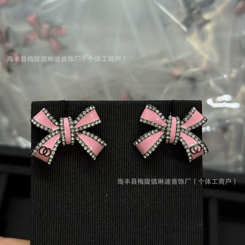 新款香家法式花朵名媛宫廷光面镶钻字母珍珠耳钉耳环耳饰品潮|undefined
