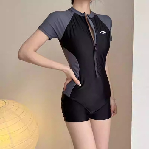 Women's 2024 New Style One-piece Flat-bottom Conservative Swimsuit for Female Students, Abdomen Covering, Slimming, High-end, Racer-style Swimming Pool Special Use