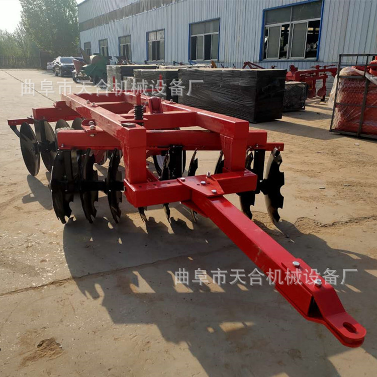 东方红704拖拉机配套的田间管理豁口重耙 农田秋耕地深翻犁