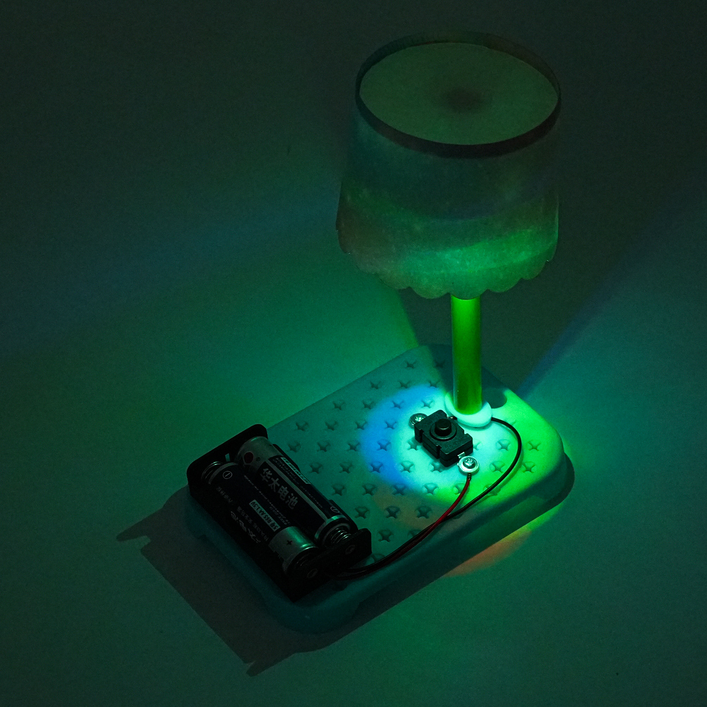 DIY Small Table Lamp Technology Small Production Kidsren and Students Homemade Hand-Assembled Scientific Experiment Steam Teaching Aid Model