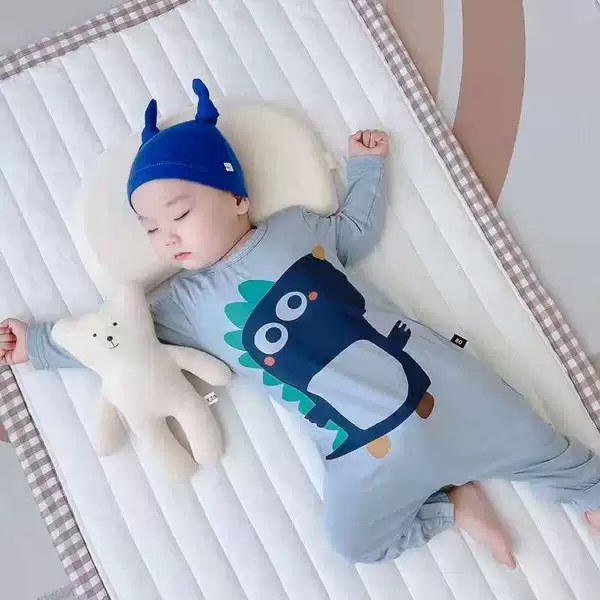 Blue long dinosaur