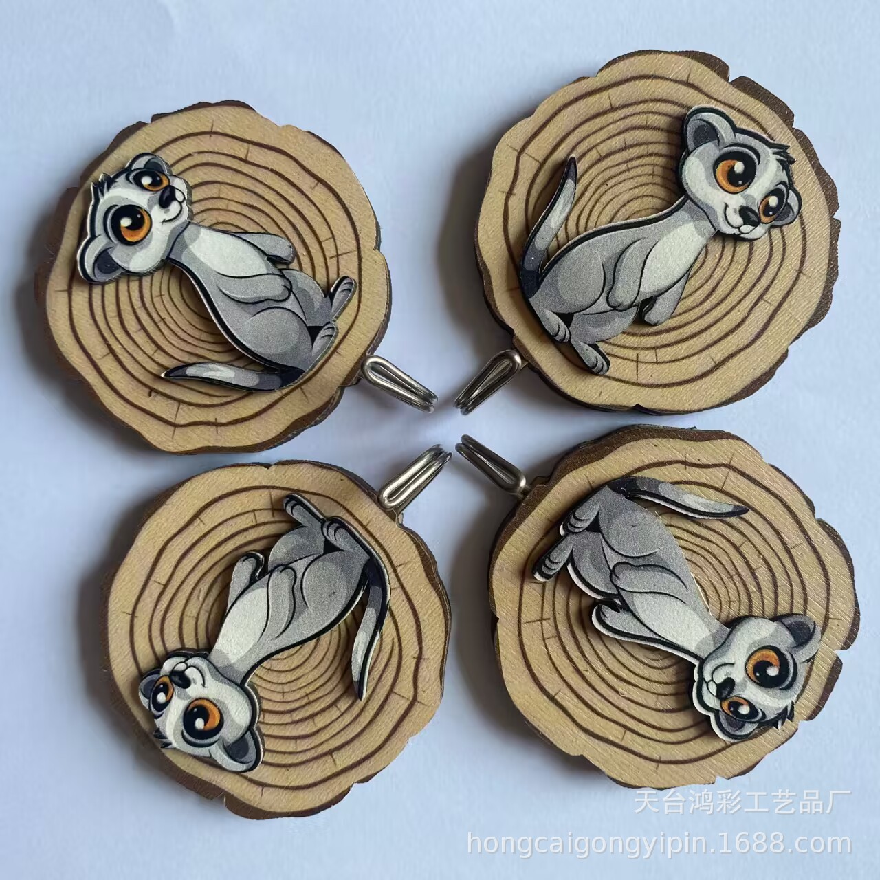 Nueva madera DIY animal de dibujos animados gancho pegajoso gancho adhesivo libre gancho de pared puerta de carga gancho pegajoso al por mayor