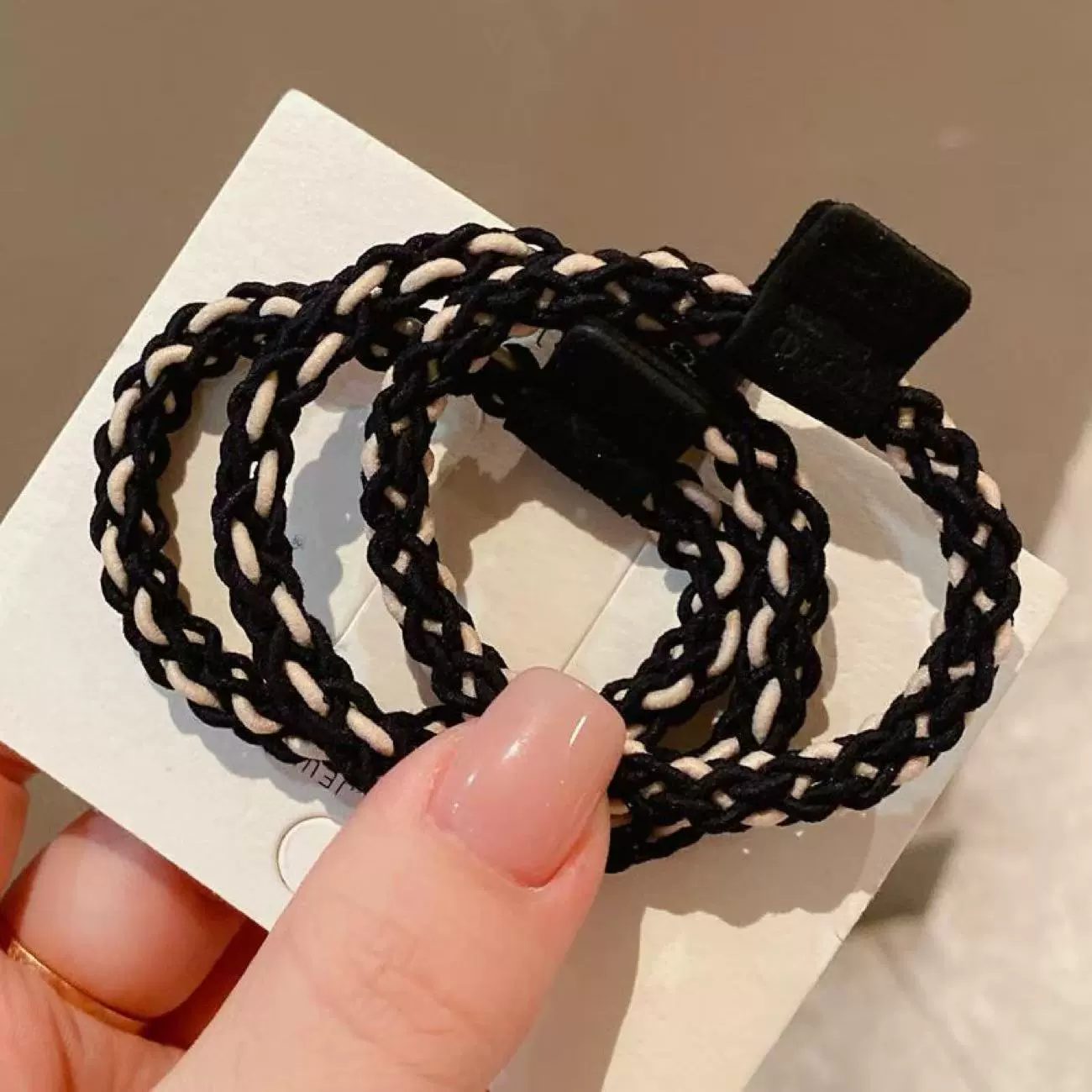 Elastic sports rostometer for gym, ponytail, durable hair rope, harmless hair accessory, no hair damage