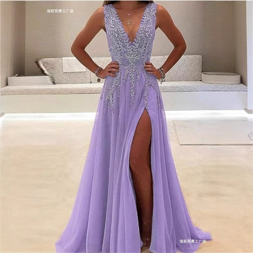 A deep V wedding dress with sexy transparency, long and noble, for birthday galas, nightclubs, hosts, parties, evening gowns.