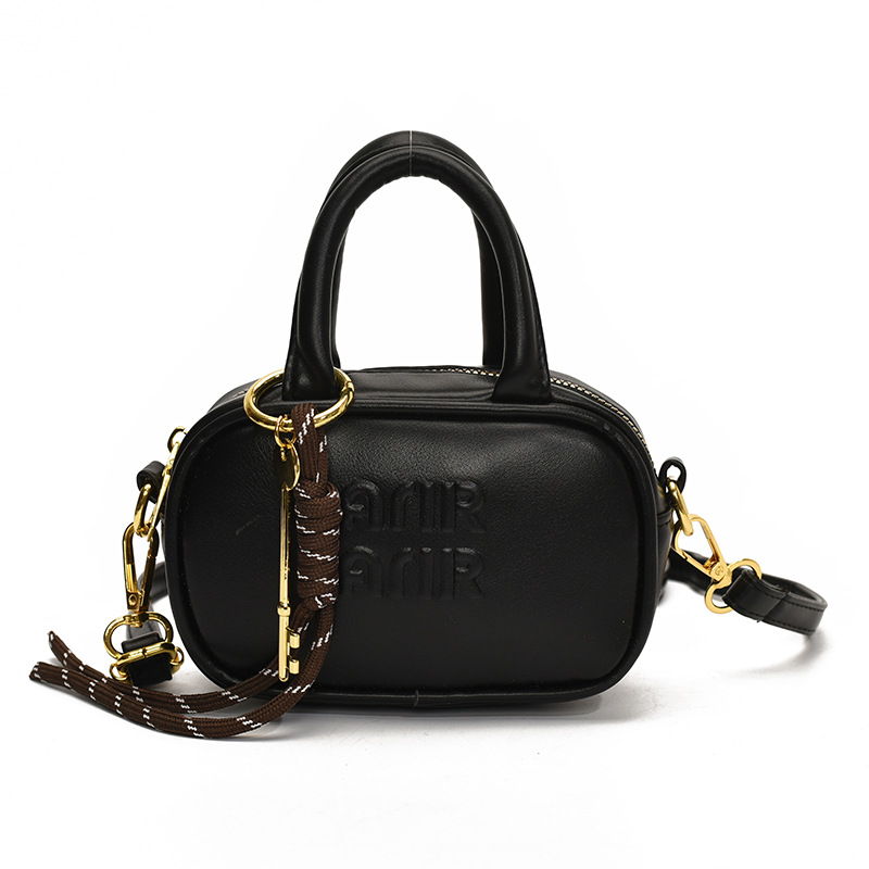 Colgante de llave negra