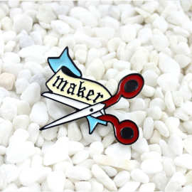 亚马逊爆款胸针maker剪刀裁缝滴油合金胸针 创意珐琅牛仔徽章批发