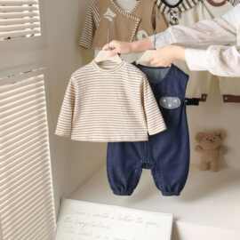 婴幼儿春季套装韩版小月龄宝宝衣服连体牛仔背带裤婴儿春装外出服