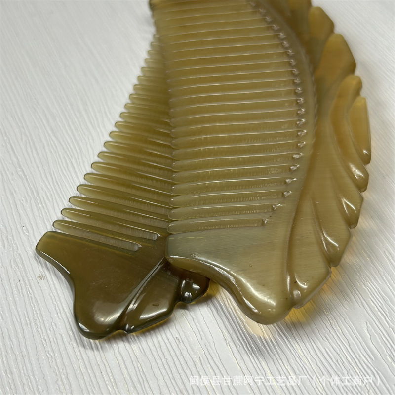 Carved Horn Massage Comb Thick Buffalo Horn Comb Dolphin Craft Design Gift Comb 10-15cm specifications
