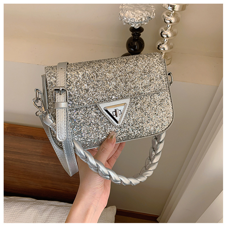 Women's Medium Sequin Solid Color Streetwear Sequins Magnetic Buckle Crossbody Bag display picture 2