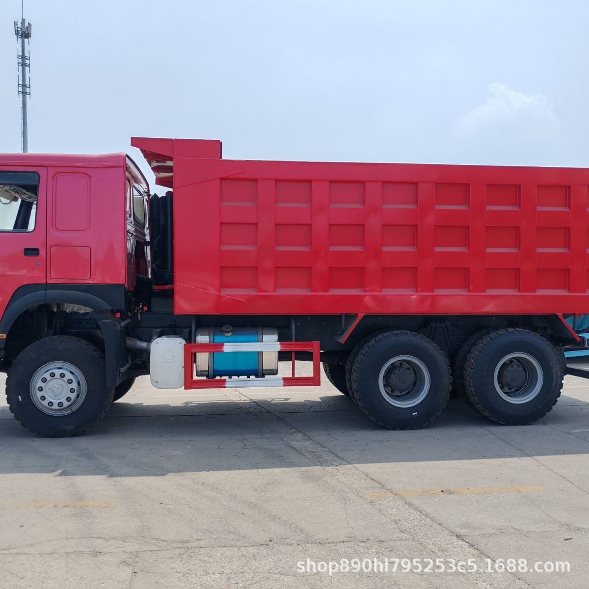 African Heavy Duty Truck Howo 8-Wheel Dump Truck 371 Horsepower Soil Transport Dump Truck Engineering Truck
