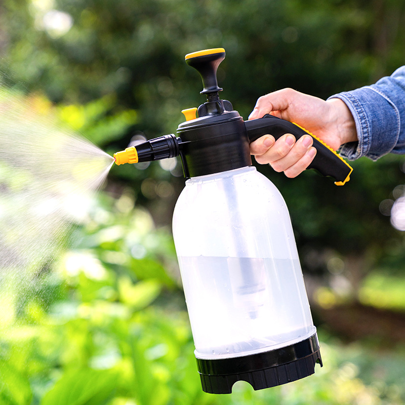 厂家批发2L透明喷壶气压式塑料喷水洒水壶家用消毒工具园艺用品