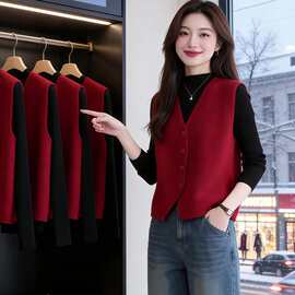 大码红色针织背心马甲外穿女2026早春款胖mm显瘦无袖外搭马夹上衣