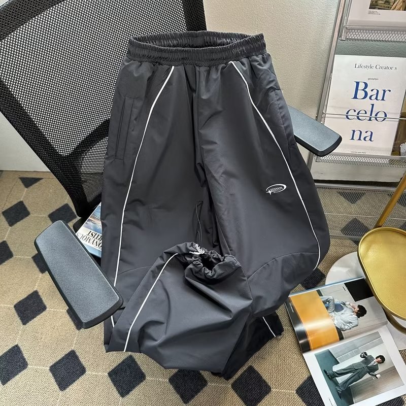 Men's Loose Straight-Leg Retro Sports Casual Wide-Leg Drawstring Cargo Pants Waterproof Windproof Men's Loose Straight-Leg Retro Sports Casual Wide-Leg Drawstring Cargo Pants Waterproof Windproof