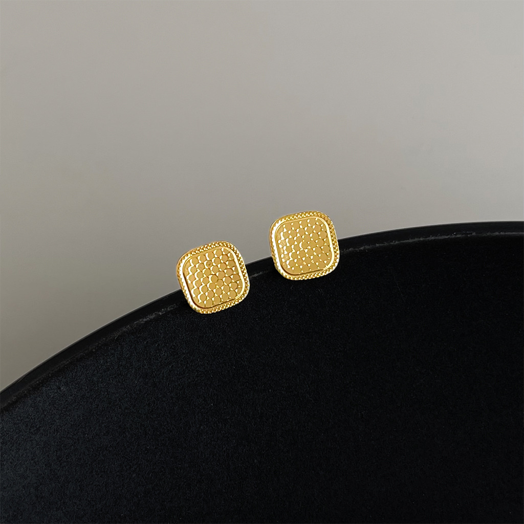 场景_0003_组 3 拷贝.jpg