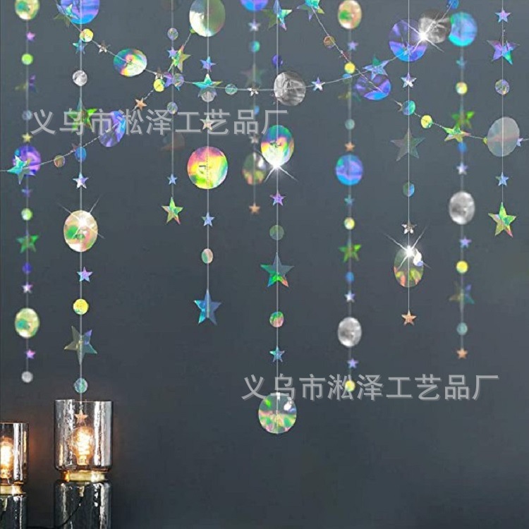 Christmas and New Year's Day event atmosphere and scene layout shop wall decoration creative hangings stars discs garland