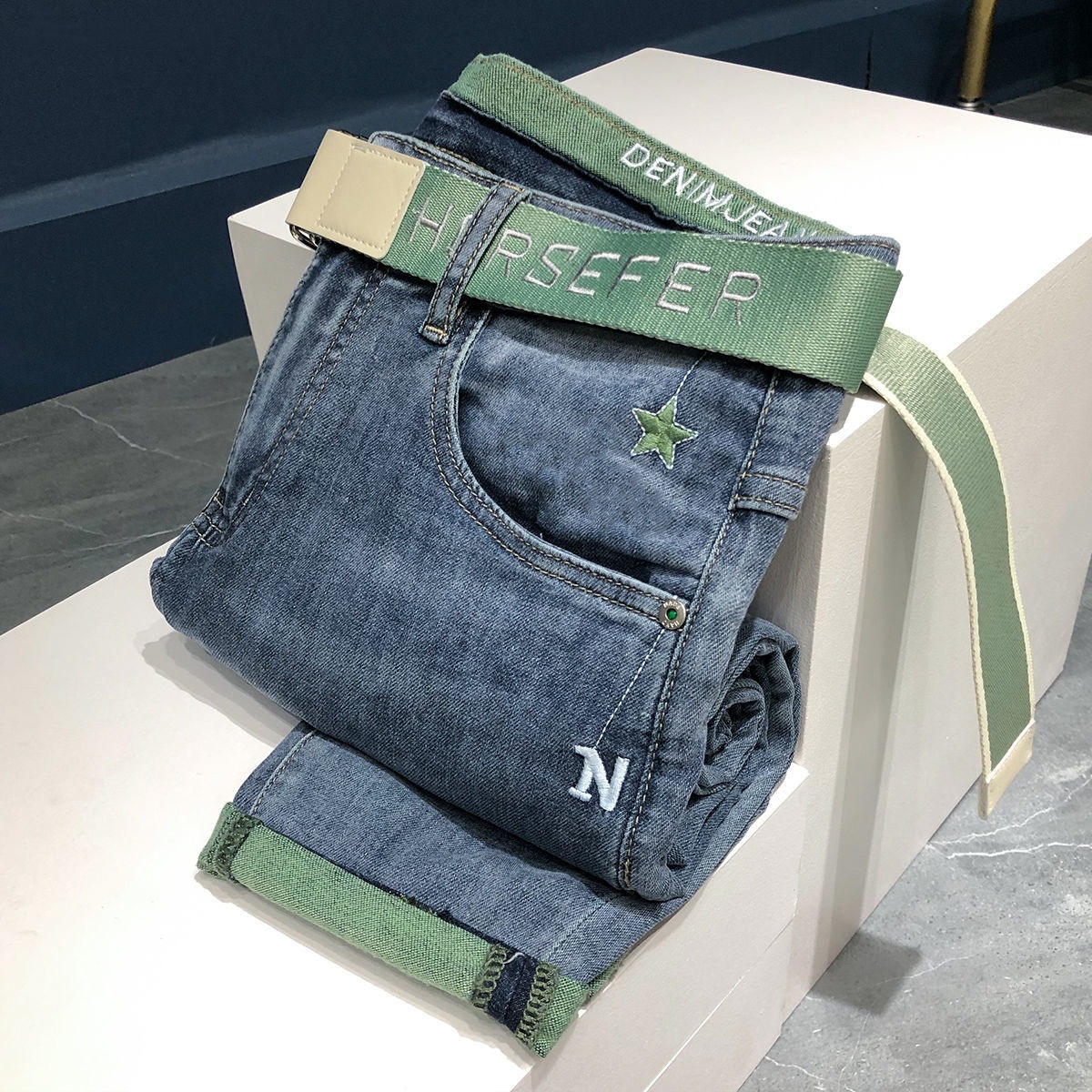Jeans, leichter Luxus, High-End-Herren-Frühlings- und Sommer-Neuheiten, trendige Marken, Slim Fit, elastische Hose mit kleinem Bein,_voghion.com