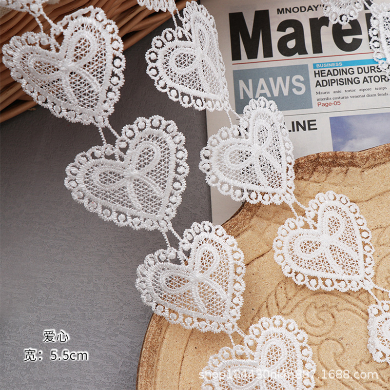 レースの白い桃の心の愛のレースの婦人服の子供服のアクセサリーのdiyの蝶のポリエステルの工芸品のレース