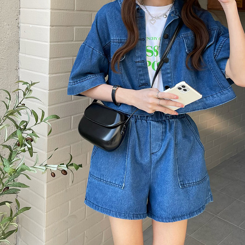 2024 summer new Korean retro ins red saddle bag crossbody small bag women's versatile simple mobile phone bag