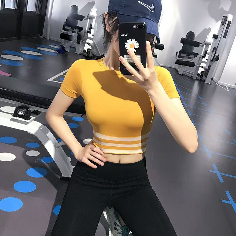 Deporte a rayas de manga corta elástico corredor corredor seco rápido camiseta de acondicionamiento físico umbilical ropa de yoga corta verano
