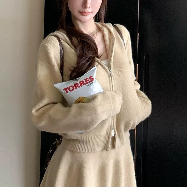 Light Oxygen No-Makeup Set 12-Pin Fluffy Minimalist Lazy Sweater Cardigan Skirt Set