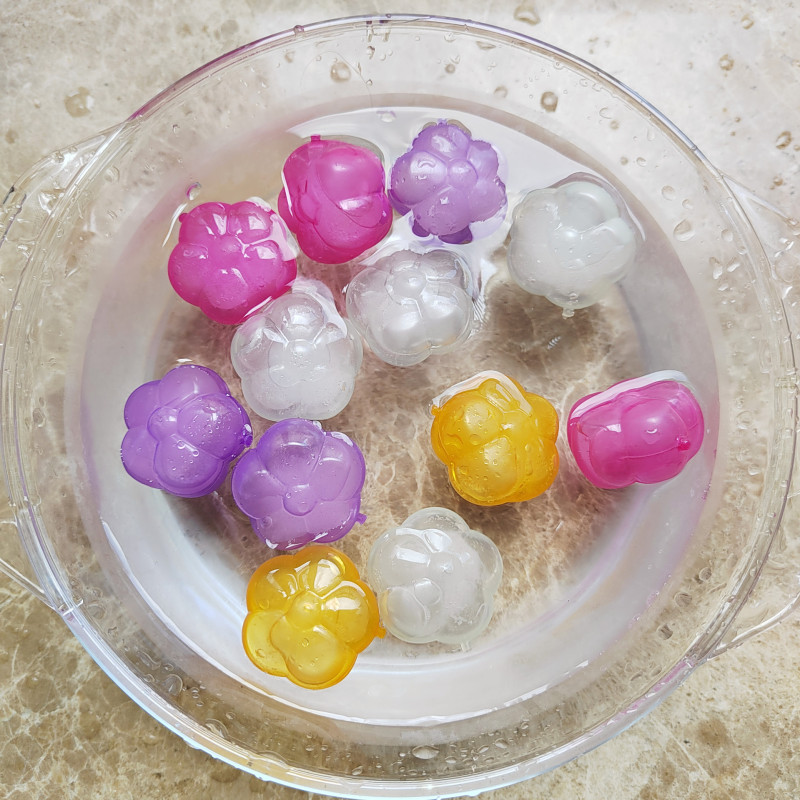 10 pieces of plum shape Ice Cube circulation quick-frozen ice tray mold travel outdoor ice particles frozen cooling