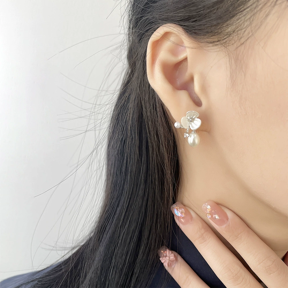 Белые ретро-elegant серьги из жемчуга, цветы, французский ретро стиль