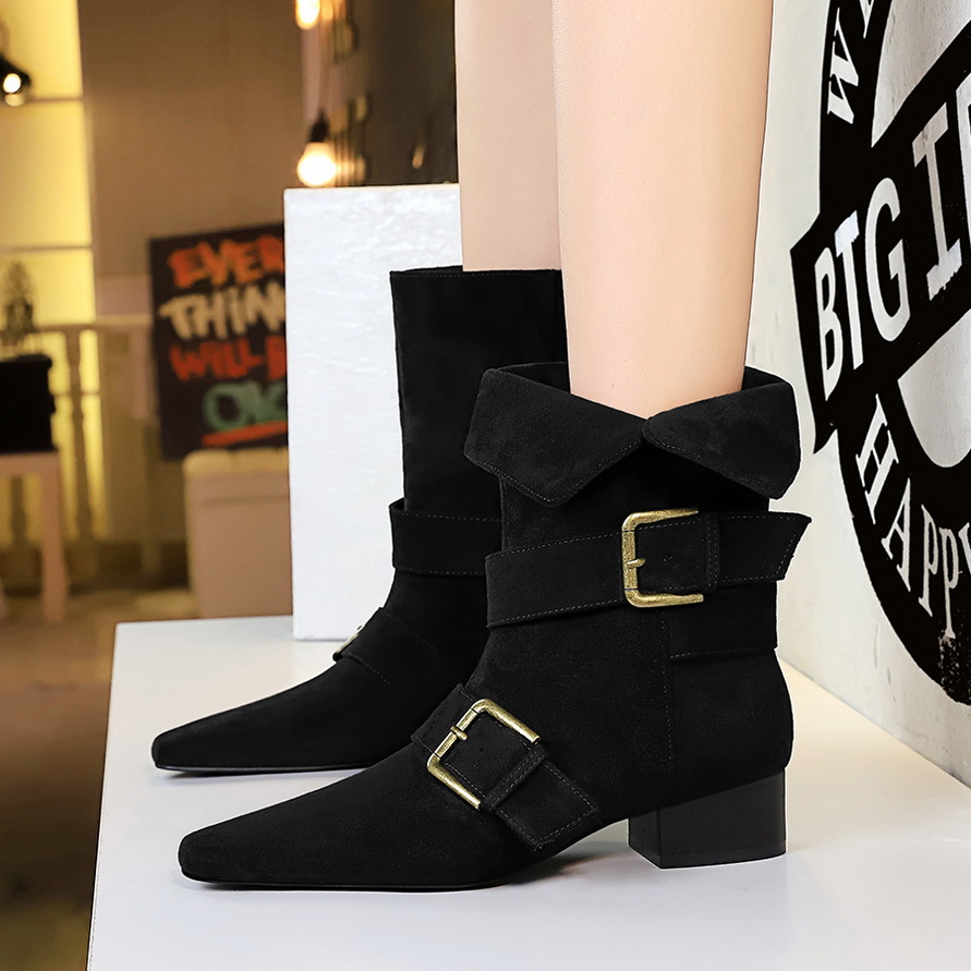Retro Suede Ankle Boots For Women With Square Toe And Chunky Heel_voghion.com