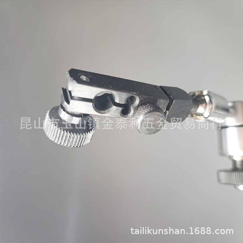 ̨�嶦�������е���Ա�������ʽǿ�Ź̶����Ա����ٷֱ�������