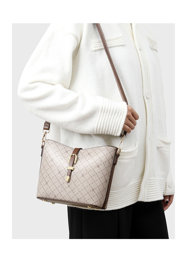 Borsa a tracolla monospalla di grande capacità per mamma, di mezza età, alla moda e di tendenza per le donne_voghion.com