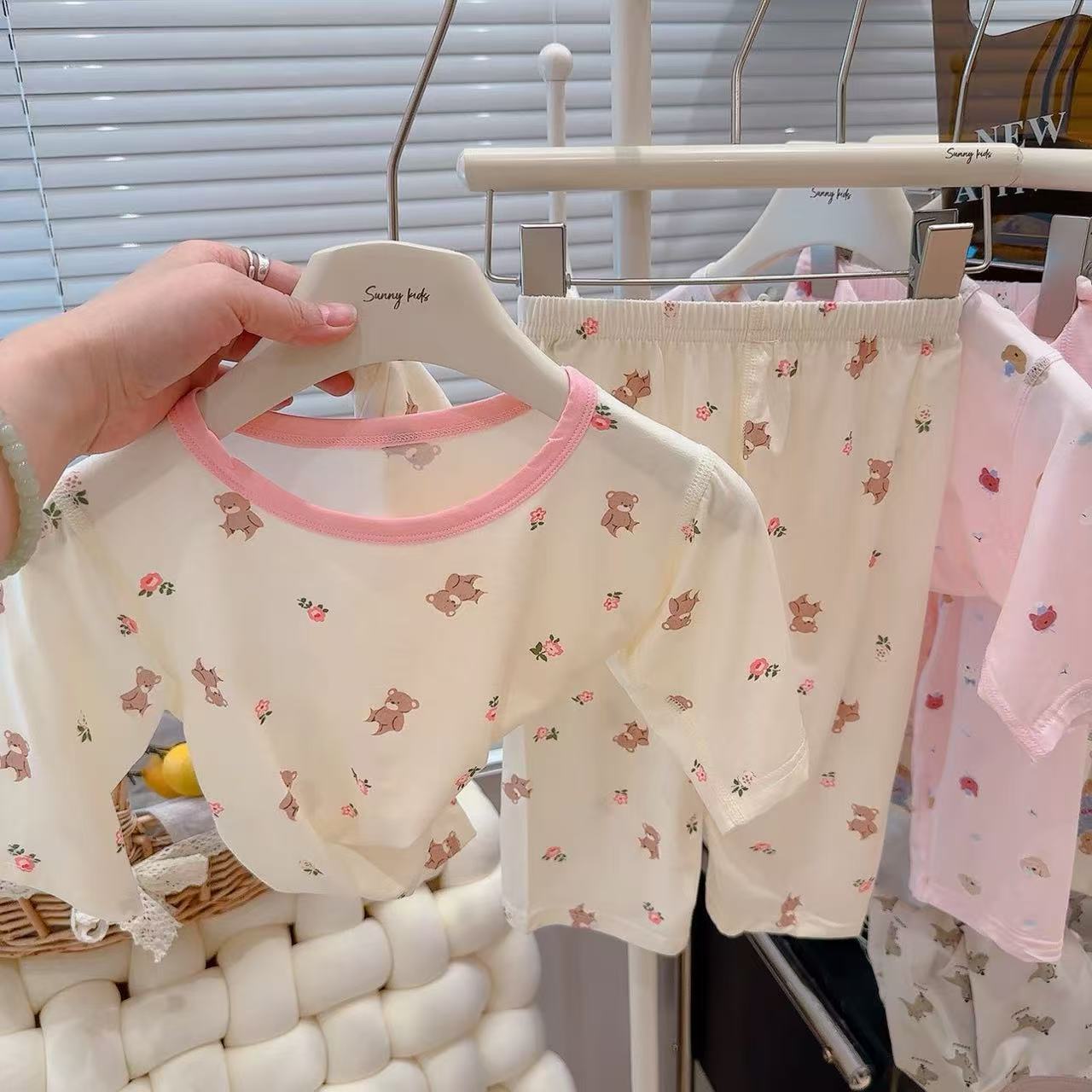 Pijamas para niños, traje de manga tres cuartos de Yasser, ropa de aire acondicionado para bebés de encaje fino de verano