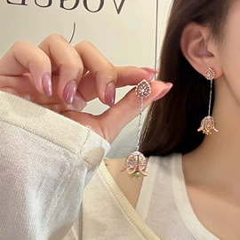 项链;耳环;戒指