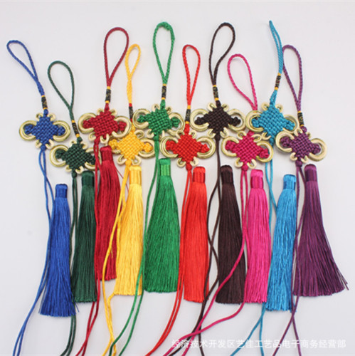 Manufacturer wholesale small Chinese knot pendant tassels eight plates gold edge Chinese knot bow car pendant