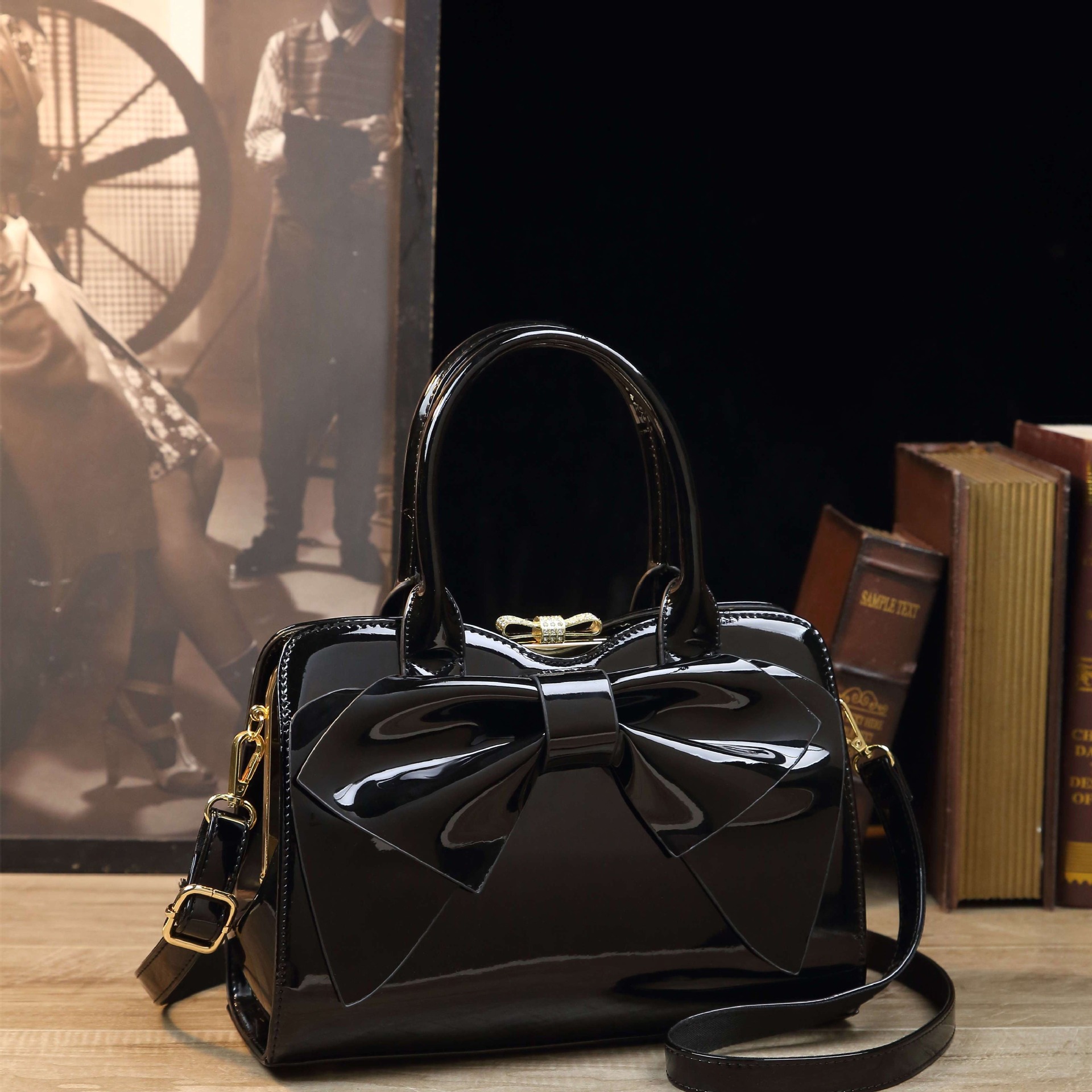 2025 bolsos de mujer nueva bolsa de moda, bolsos de mujer de cuero esmaltado, bolsos de hombro, bolsos de brazo mini