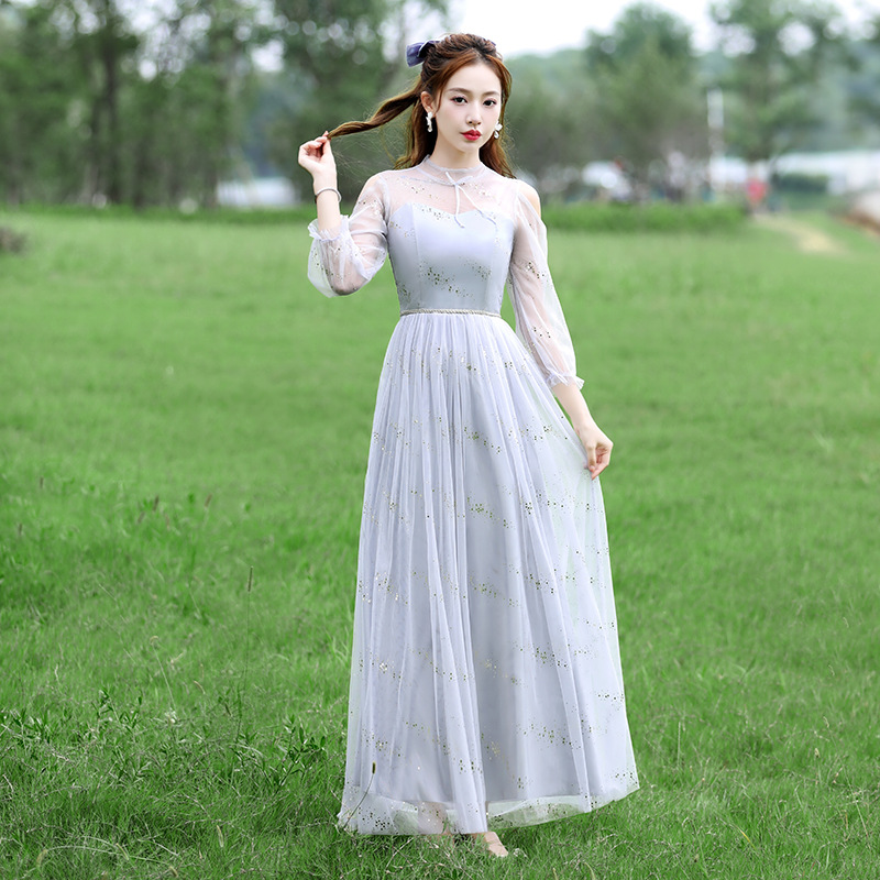 Светло -серый [B круглый шея с длинными рукавами] 006