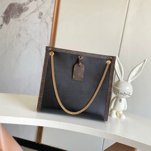 �W���羳�LŮʿ�μ��б���Ҹ�°�Ů��carry all�H��M13137