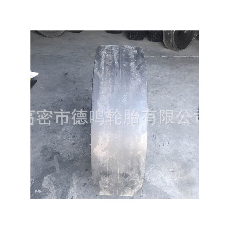 Delantero Fengshen neumático de rodillo de goma 11.00-20 brillante neumático delantero cinco trasero seis neumáticos