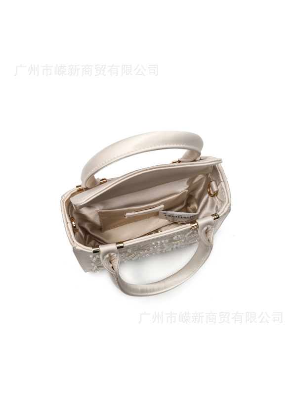 z2025珍珠绣花时尚手提包丝缎质感硬质包轻奢花卉刺绣辣条单肩包|undefined