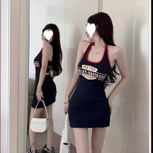 挂脖印花吊带连衣裙女夏季美式辣妹修身裙子显瘦包臀短裙2024新款